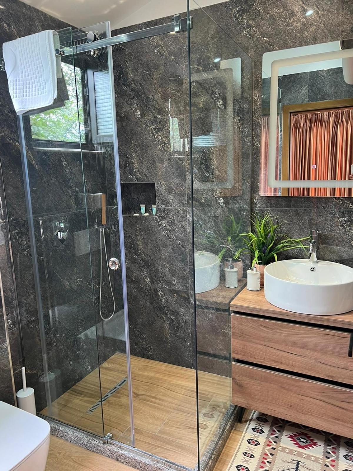Villa Teverde Shkodër 外观 照片